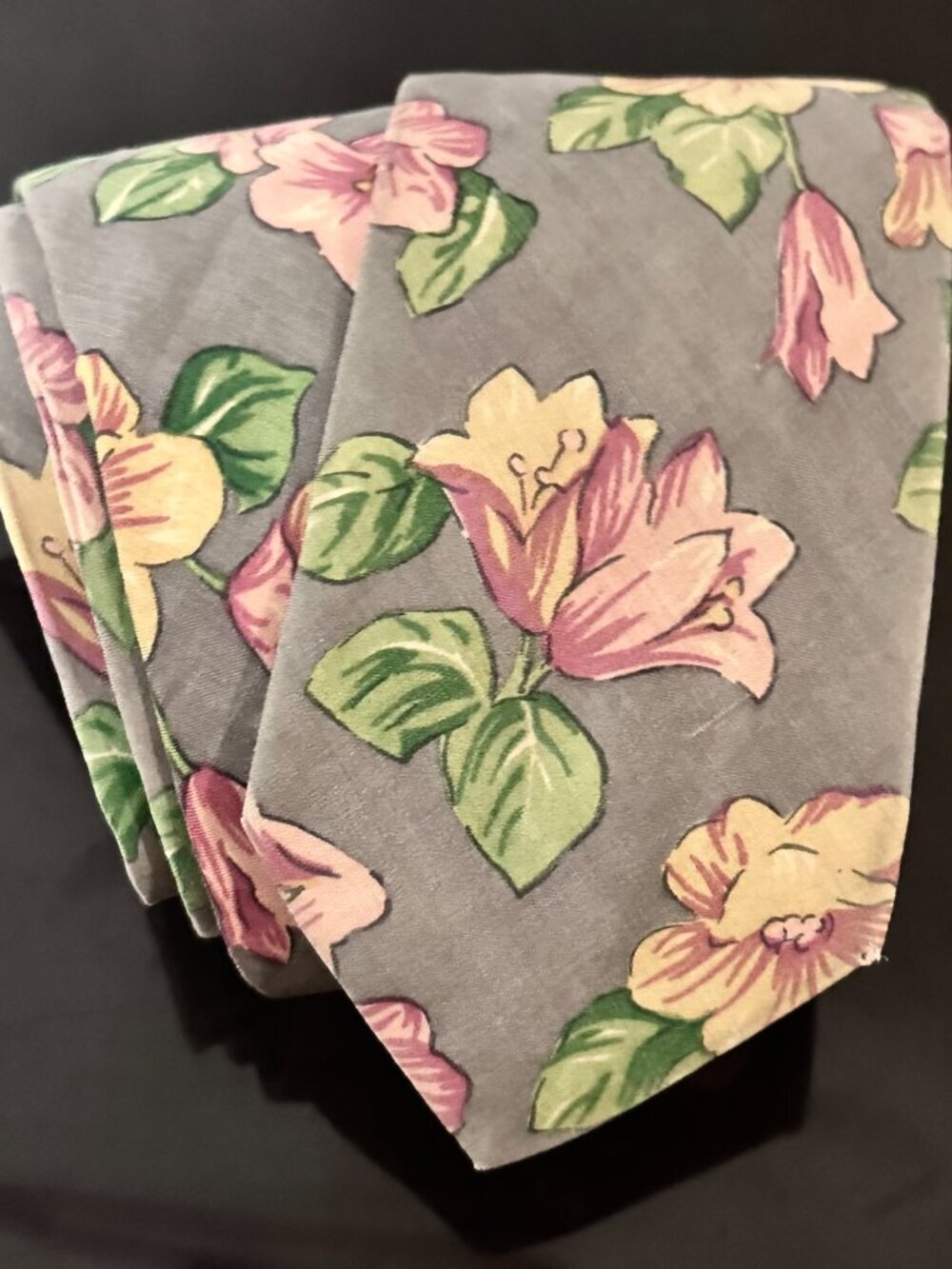 KENZO Floral Neckwear Tie Gray Pink Necktie Vintage VTG  Trumpet Lilies Rare